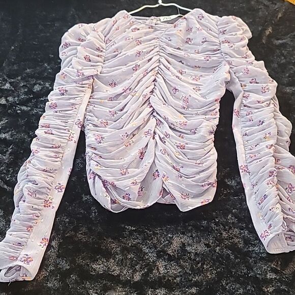 Zara Lilac LavenderFloral Sheer Ruched Long Sleeved Top - Picture 2 of 9